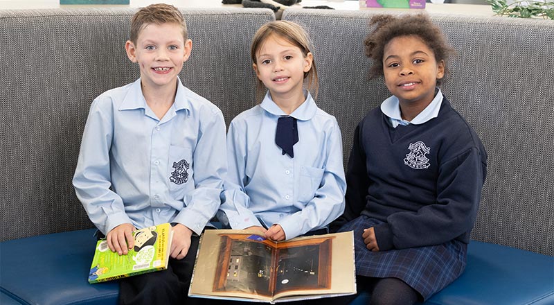 OLN Students reading in library