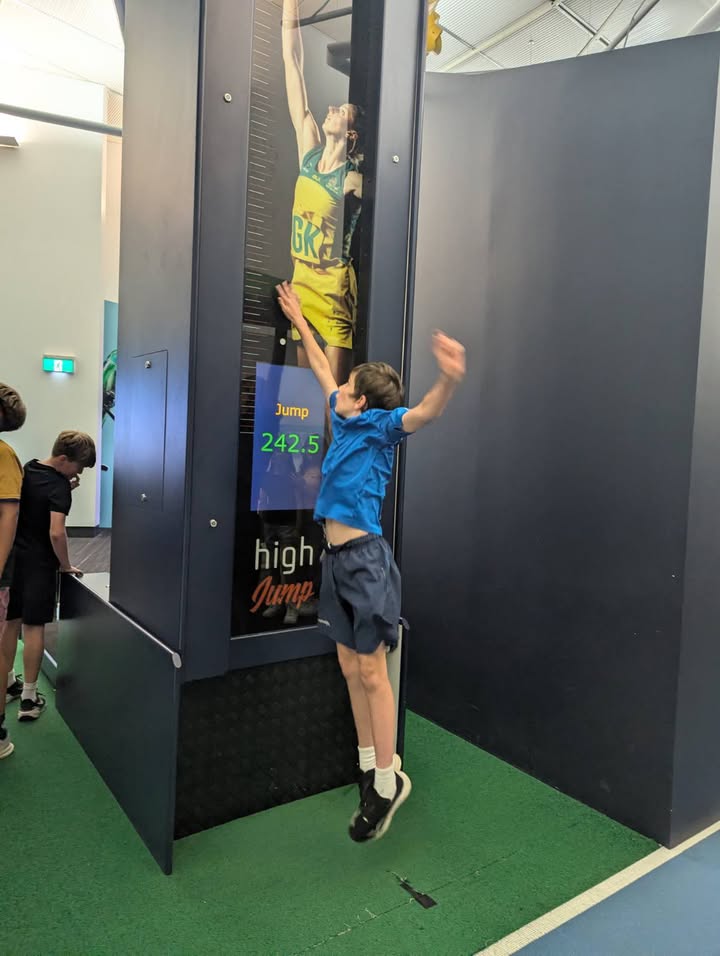 525045016300196_1458924242912264-1